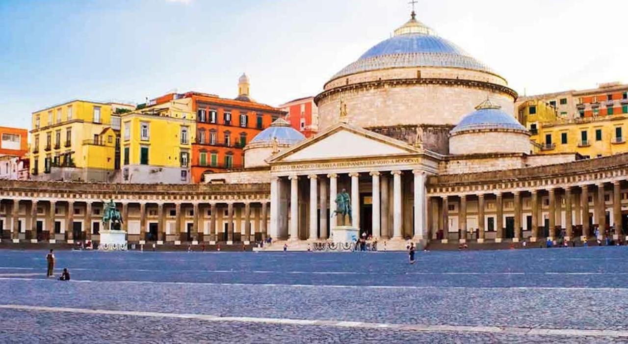 Casa Cupiello Via Chiaia - Casa Vacanze Ad Uso Esclusivo Неаполь Экстерьер фото